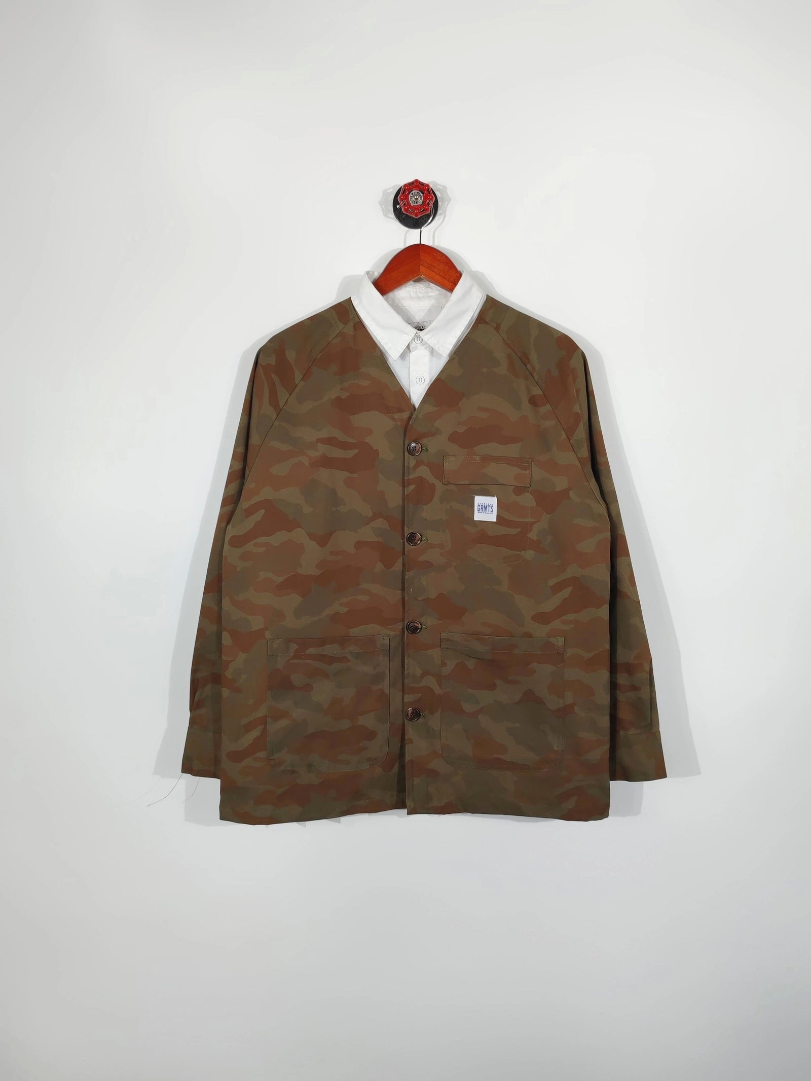 V-Neck Simple Chore